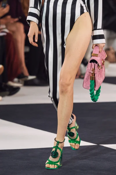 Look 84